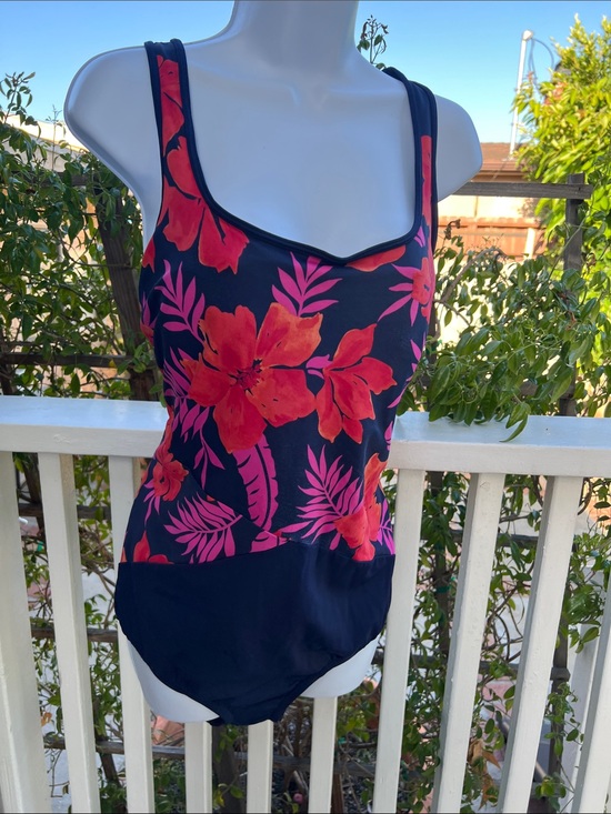 LAND ENDS Other - Tropical Floral XL One-Piece Swimsuit in Navy with Pink & Red Print LAND’S END